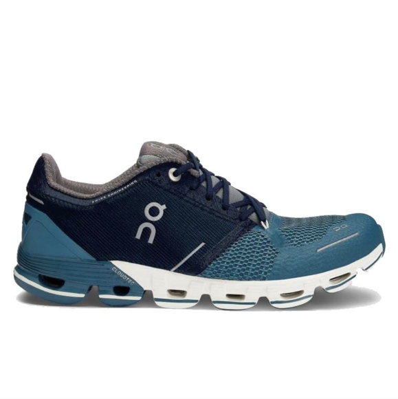 On Running Shoes - On Running on cloud sneakers women's size 6 blue grey and white